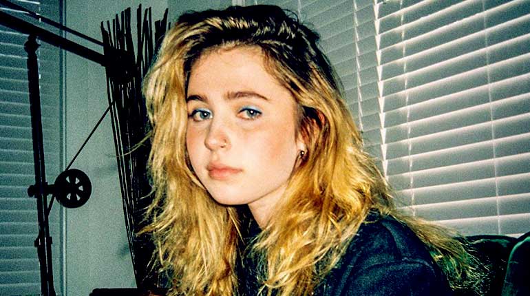Image of Is Clairo Gay. How old is Clario