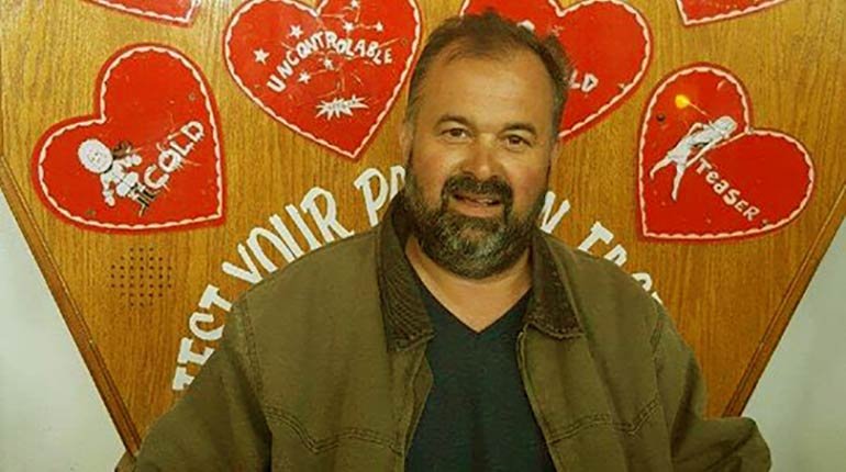 Image of American Pickers Frank Fritz is sick but alive. His weight loss and illness