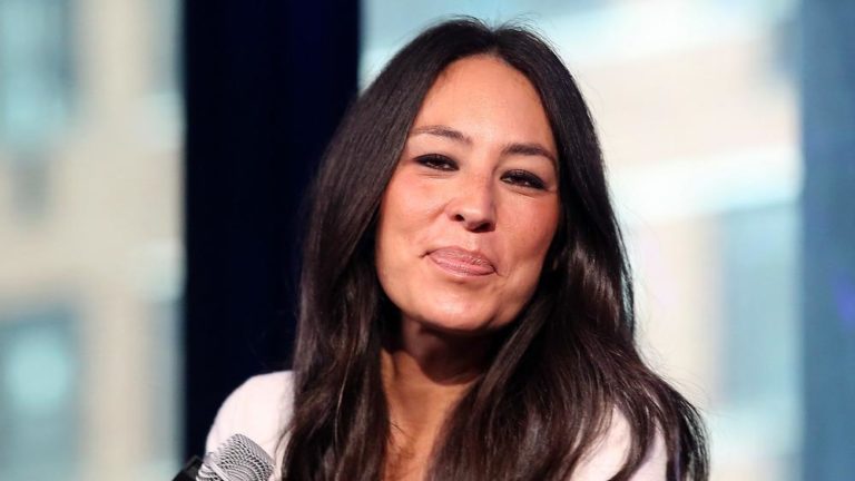 Joanna Gaines Wiki: Her Age, Husband, Kids, Net Worth, Ethnicity ...