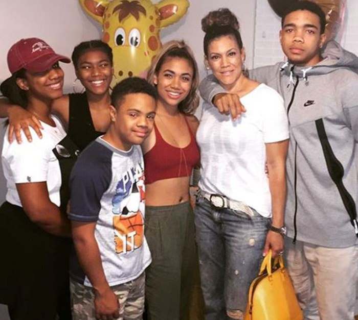 Paige Hurd With her mother and siblings